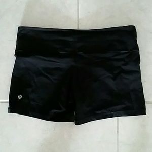 Lululemon black shorts